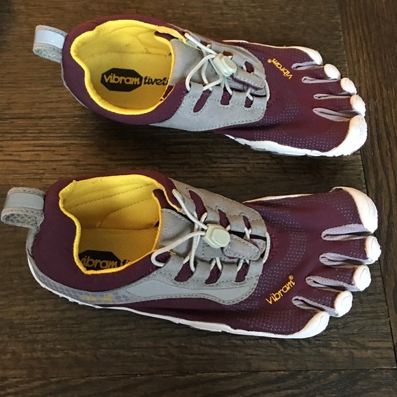 Vibram Shoes - Vibram five finger shoes size 37 (7-7.5)